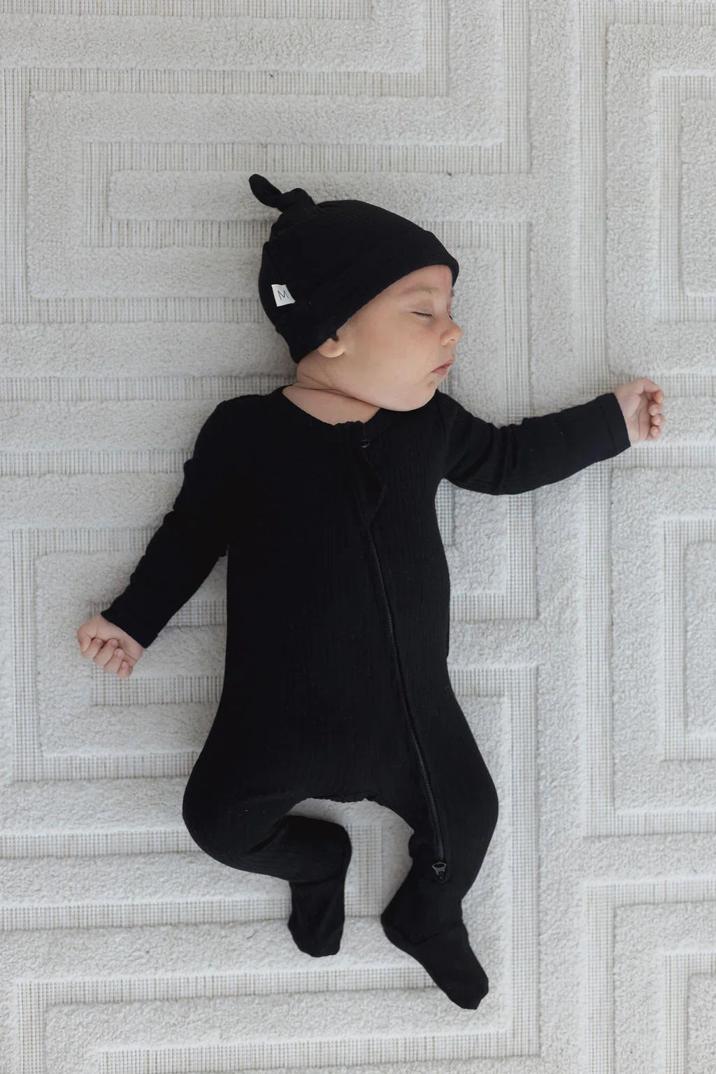 Ribbed Footie | Black - Mila & Co.